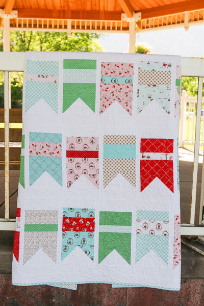 Twin Summer Bunting Quilt